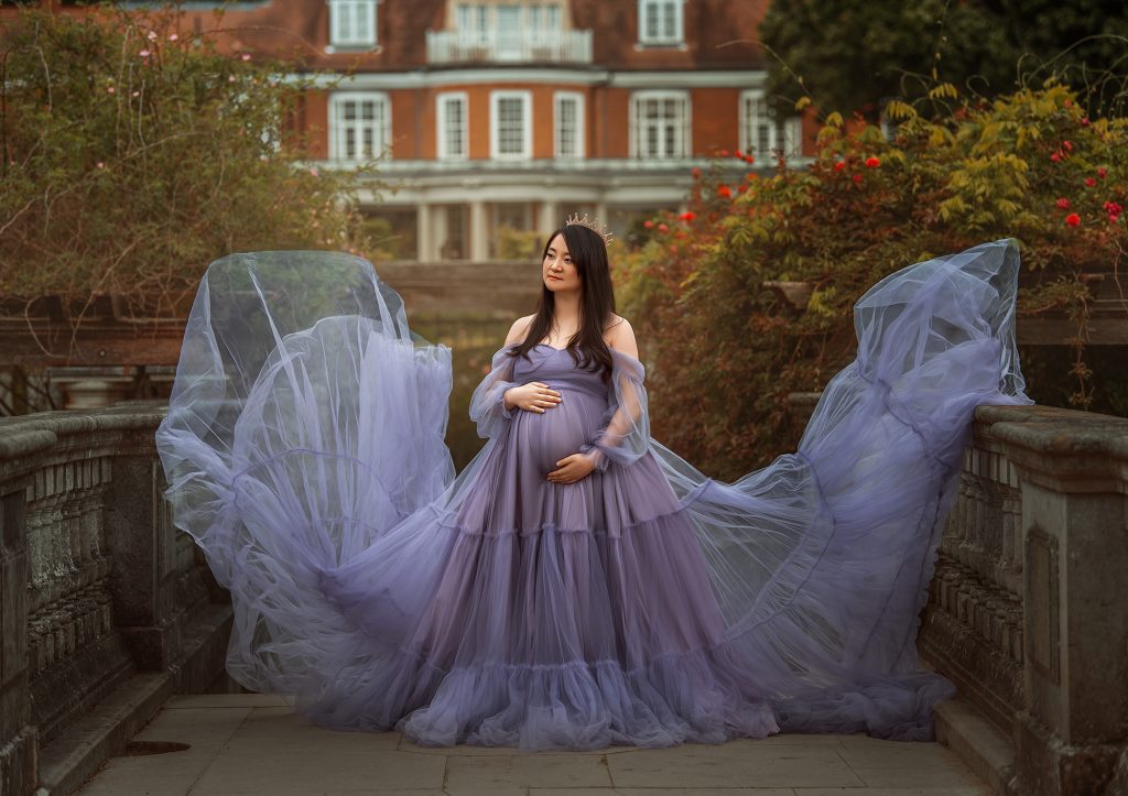 Fairytale_Maternity-Pregnancy-Photo-Session-In-Sutton-Surrey-London