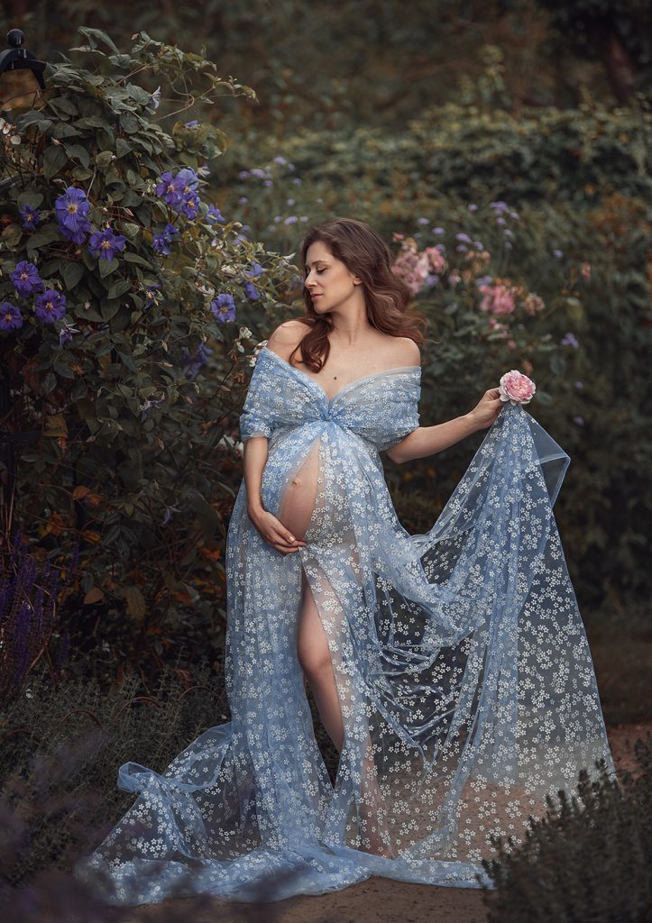 Pregnancy_Photoshoot_Studio_Photography_Photo-Packages-Sutton_Surrey