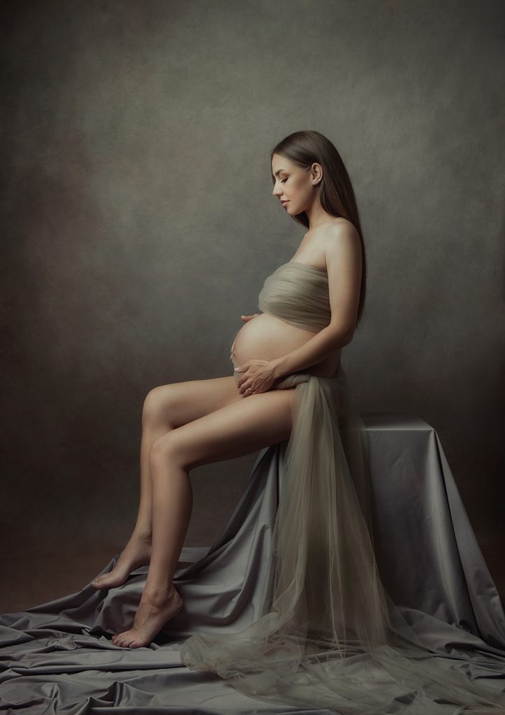 Pregnancy-Maternity-Studio-Photoshoot-Sutton-Surrey-London-2025