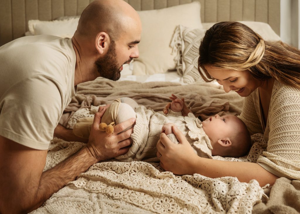 Family-Baby-Child-Photoshoot-Home-Photo-Session-Natural-Professional-Photographer-Suttin-Surrey-London-G-SanVidPhotography-2025-047web-1.jpg
