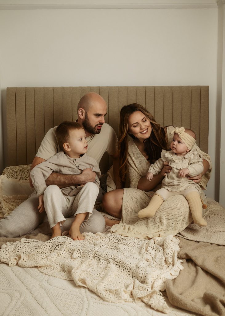 Family-Baby-Child-Photoshoot-Home-Photo-Session-Natural-Professional-Photographer-Suttin-Surrey-London-G-SanVidPhotography-2025-015web.jpg