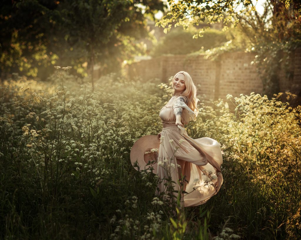 Portrait-Photoshoot-Personal-Photography-Sutton-Surrey-London-Outdoor-Park-Feminine