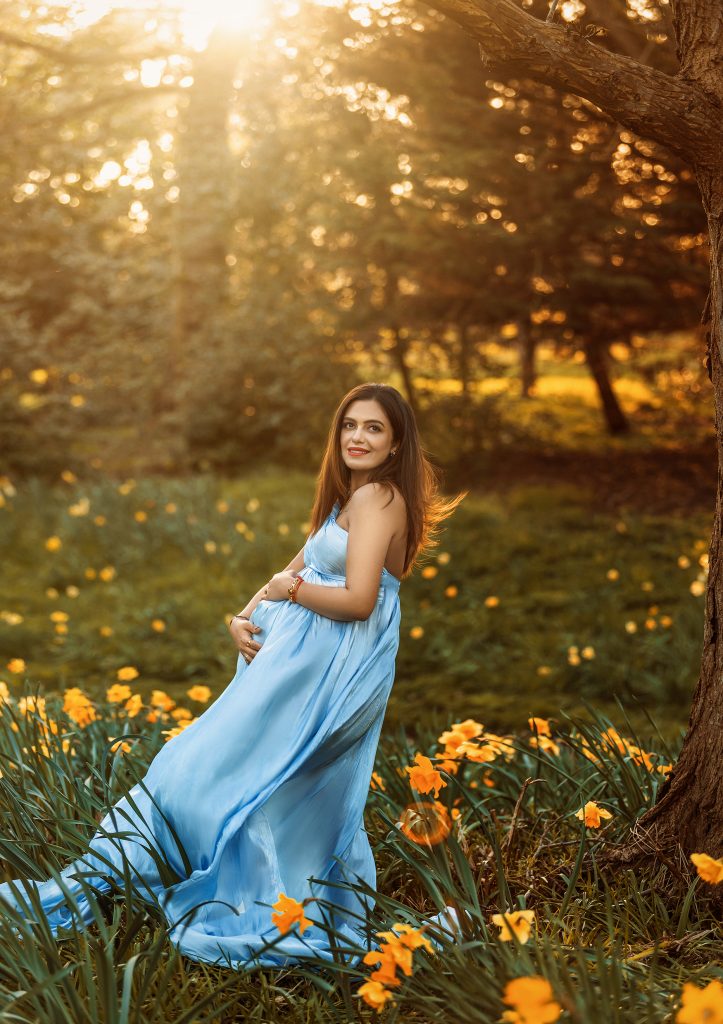 Golden-Hour-Maternity-Outdoors-Natural-Photoshoot-Sutton-London