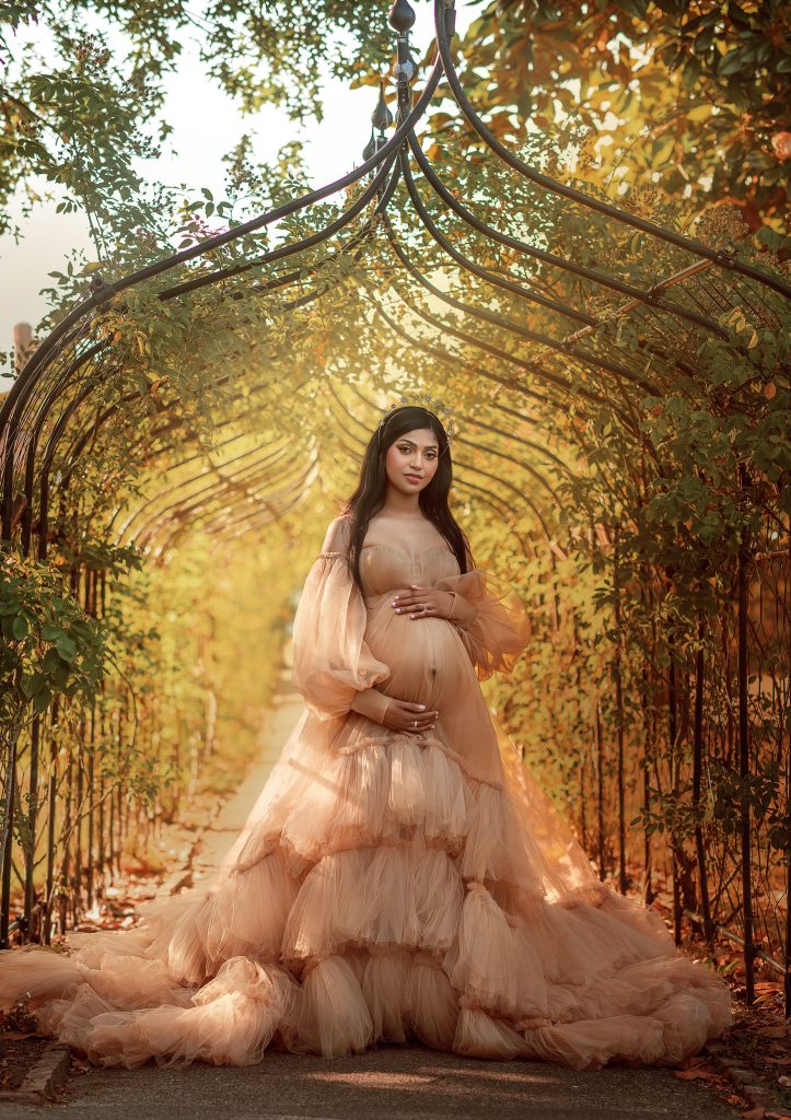 Outdoors Maternity Professional Photography Sutton Surrey Cheam London