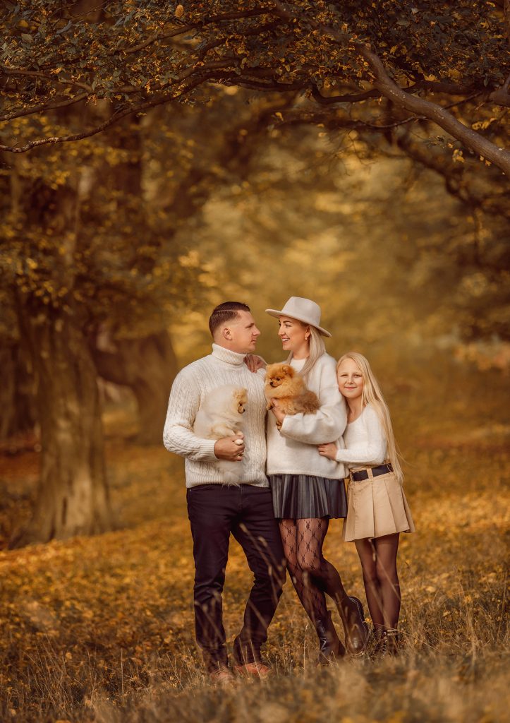 natural outdoors autumn park family photo with little dogs Sutton Surrey Carshalton Cheam Wallington Croydon Epsom Purley photography