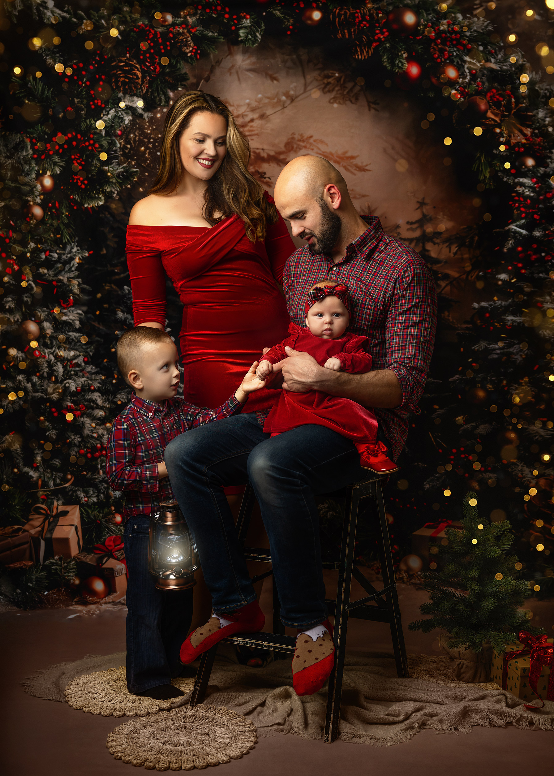 Studio-Sutton-Surrey-Christmas-Photoshoot-Family-Session-Sutton-Surrey-London-G-family-children-baby